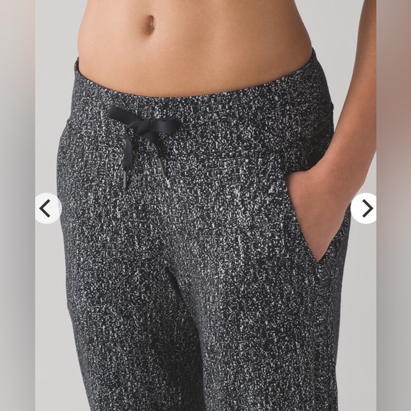 NWOT Lululemon Ready To Rulu Pant
Running Luon Suited Jacquard Black White - Picture 3 of 9